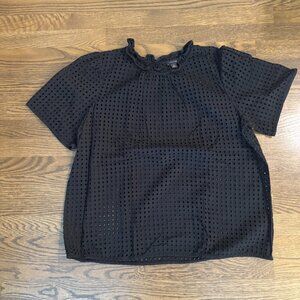 ANN TAYLOR eyelet style ruffle neckline top shirt Women's XL